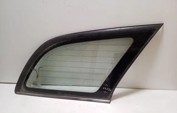 Toyota Avensis T250 Rear side window