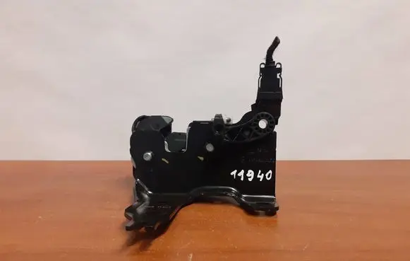 Mercedes-Benz E W212 Seat back rest lock catch A2129200176