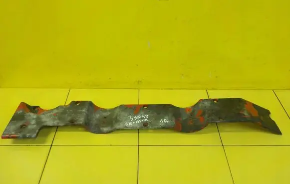 Opel Senator B Heat shield in engine bay 90352250