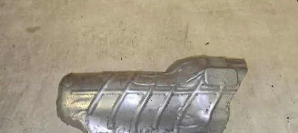 Opel Astra J Exhaust heat shield 55572583