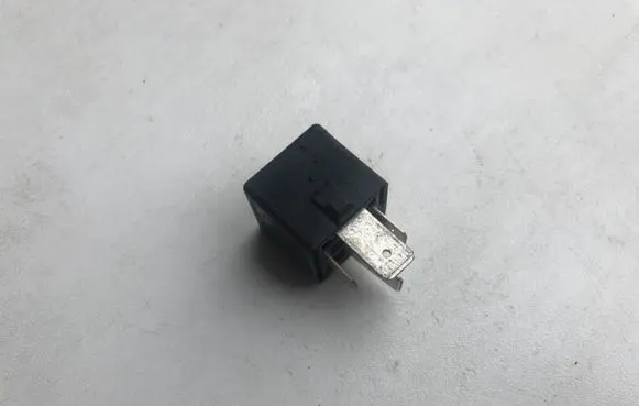 Skoda Octavia Mk2 (1Z) Other relay 1K0951253A