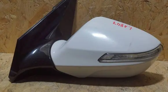 Hyundai i40 Front door electric wing mirror