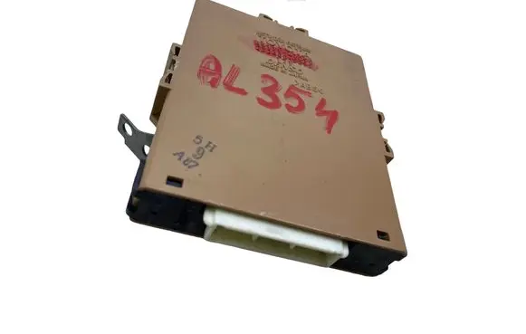 Toyota Prius (XW20) Gateway control module 8911147050