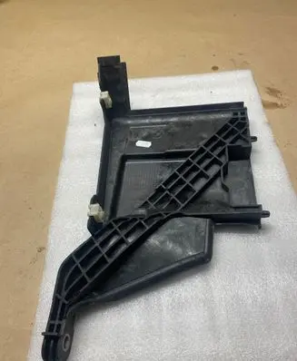 BMW 2 F46 Battery tray heat shield 7351482 15677210