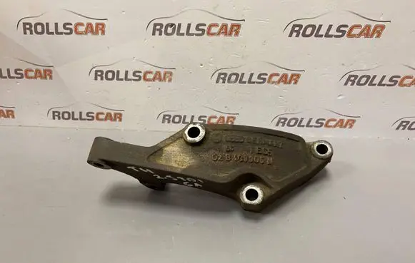 Volkswagen Transporter - Caravelle T4 Engine mounting bracket