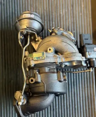 BMW X5 F15 Turbo 1165850638107 53039880522 53039700323