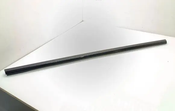 BMW 4 G22 G23 G24 G26 Rear door glass trim molding 7482967