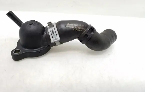 Volkswagen Touran III Engine coolant pipe/hose 5Q0122157AJ