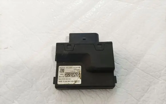 Audi A4 S4 B9 Fuel injection pump control unit/module 8W0906093G