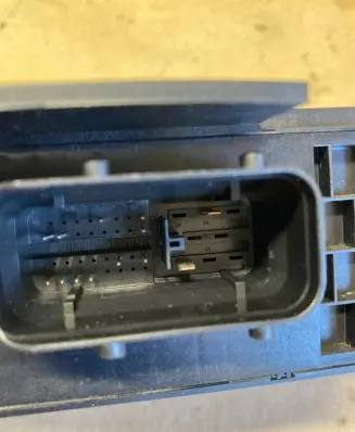 Audi Q7 4L Power management control unit 4F0907280D 4F0910280 F005S00291
