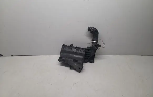 Peugeot 207 Air filter box 9647737680