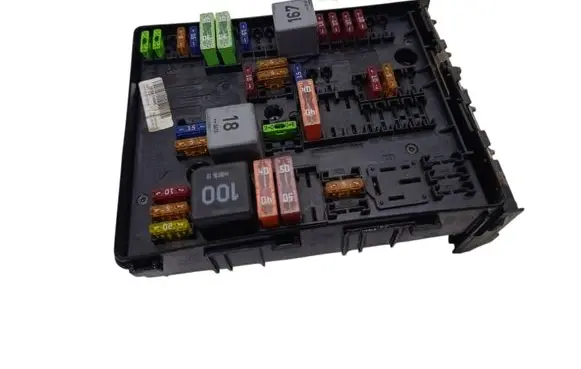 Skoda Octavia Mk2 (1Z) Fuse module 1K0937124P