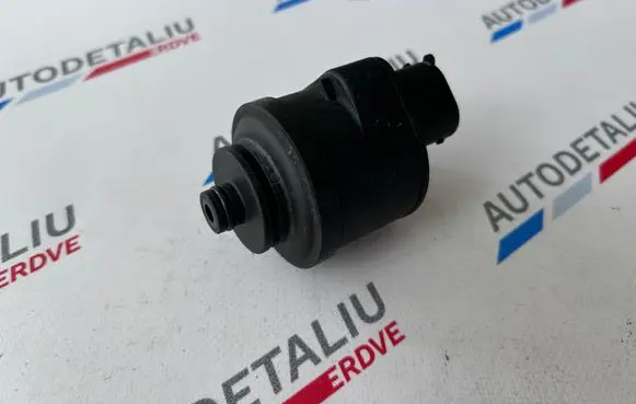 BMW 3 E90 E91 Fuel filter heater 7801209 13327801209 7800589