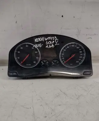 Volkswagen Golf V Speedometer (instrument cluster) 1K0920853A