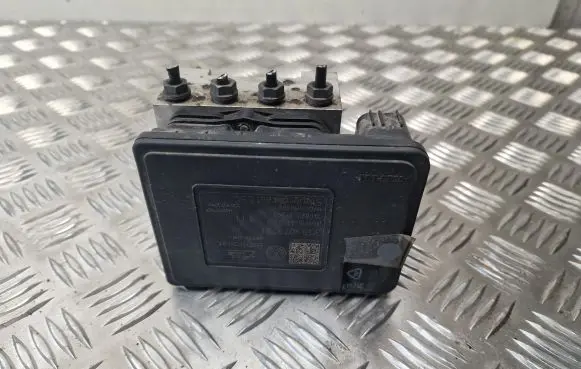 Volkswagen PASSAT B8 ABS Pump 3Q0907379F 3Q0614517F
