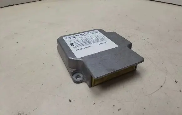Volkswagen Touran I Airbag control unit/module 1T0909605C 5WK43518