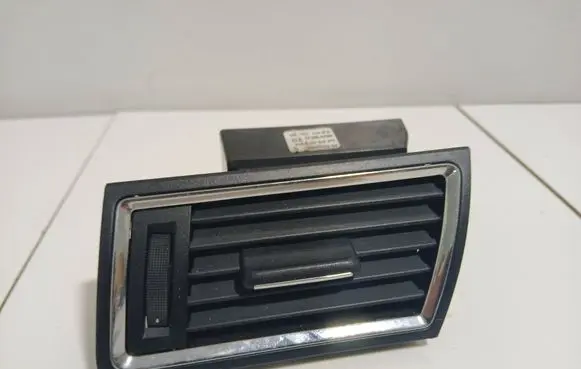 Seat Toledo IV (NH) Dashboard side air vent grill/cover trim 5JA819701B 0857900001 30092014