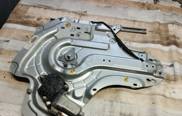 Hyundai Elantra Rear door window regulator with motor 834802D052