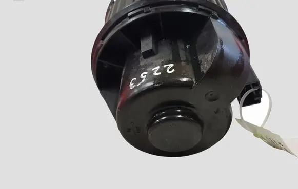 Ford Focus Heater fan/blower 1736007103