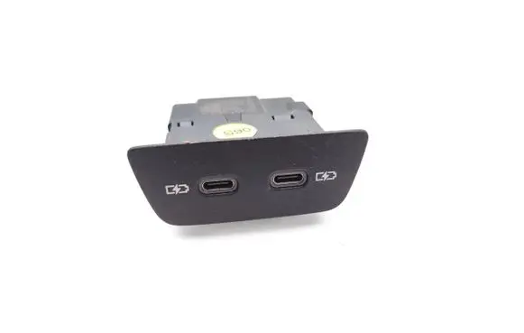 Volkswagen Polo VI USB socket connector 2G6035718 35645242
