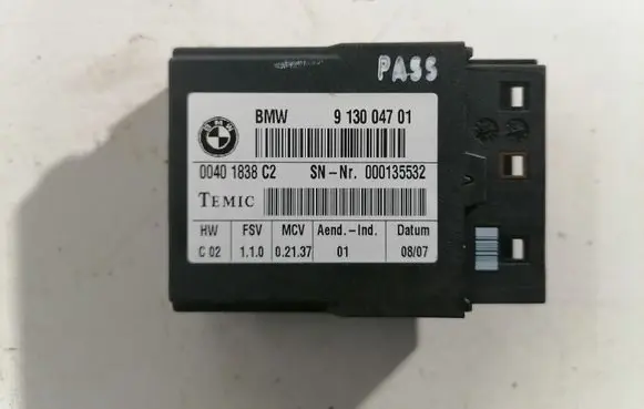 BMW 3 E92 E93 Seat belt warning relay 9130047