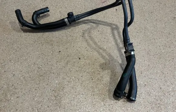 Porsche Taycan 9J1 Engine coolant pipe/hose 9J1121162C