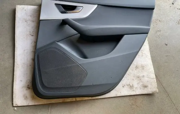 Audi Q7 4M Rear door card panel trim 4M0863068 4M0863068B