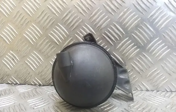 Volkswagen Golf IV Vacuum air tank 054129808