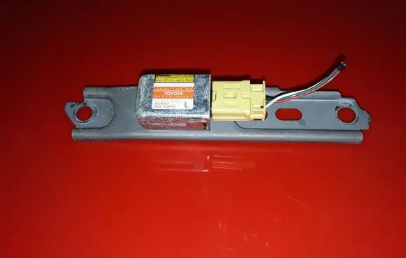Lexus RX 300 Airbag deployment crash/impact sensor 8983048020 1879000720