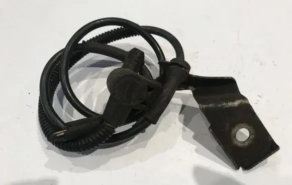 Ford Mondeo MK II ABS brake wheel speed sensor
