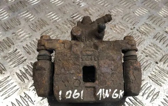 Subaru Impreza II Rear brake caliper