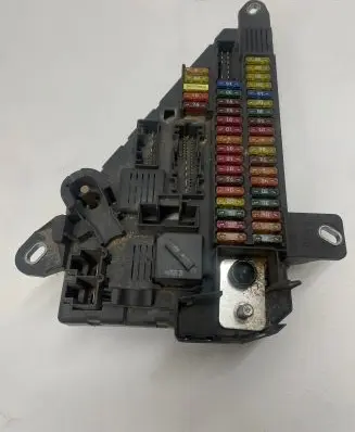 BMW 5 E60 E61 Fuse box set 9138830 518956057