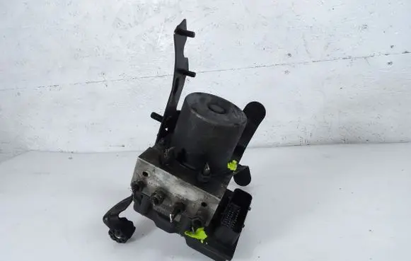 BMW 5 E60 E61 ABS Pump 6768906