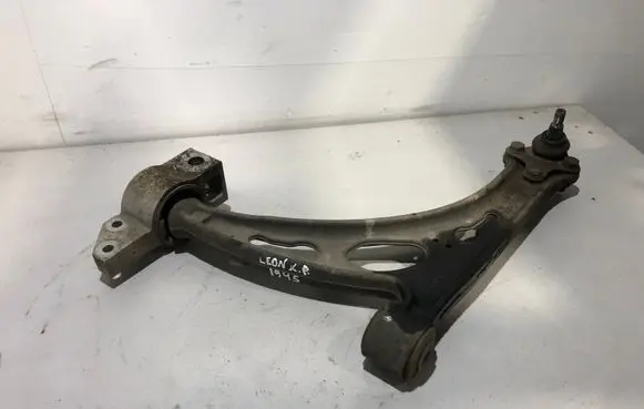 Seat Leon (1P) Front lower control arm/wishbone 1K0407153G