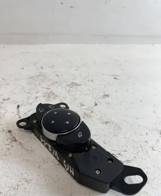 Mercedes-Benz E W212 Wing mirror switch 2118216079 03211041