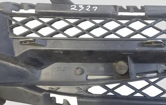 Jaguar XF X250 Front bumper lower grill 8X2315K233