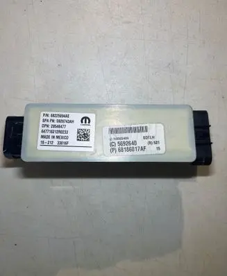Chrysler Pacifica Sliding door control unit/module 68225094AE 68186017AF 5692640
