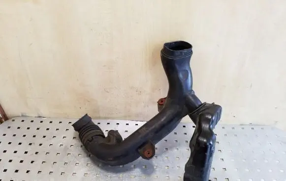 Honda CR-V Air intake duct part ATP33