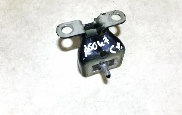 Peugeot 3008 I Tailgate/trunk/boot hinge