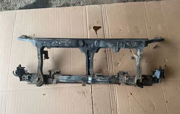 Nissan Navara D40 Radiator support slam panel bracket 