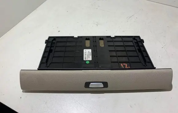 BMW 5 GT F07 Glove box 9199118 0758 502366