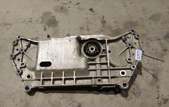 Volkswagen Golf Plus Front subframe