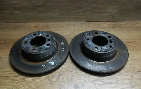 BMW 5 E60 E61 Front brake disc