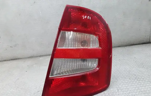 Skoda Fabia Mk1 (6Y) Rear/tail lights 6Y6945096B