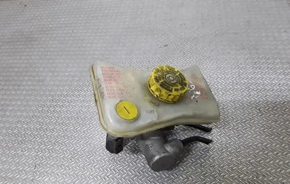 Volkswagen PASSAT B5.5 Master brake cylinder 8E0611301E
