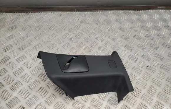 Chevrolet Camaro (B) pillar trim (top) 84016269