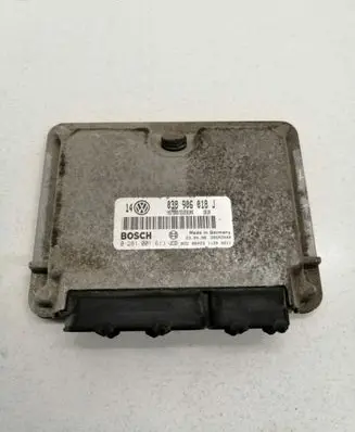 Volkswagen Golf IV Engine control unit/module 038906018J 0281001613