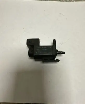 BMW X5 F15 Turbo solenoid valve 70231800 7610631