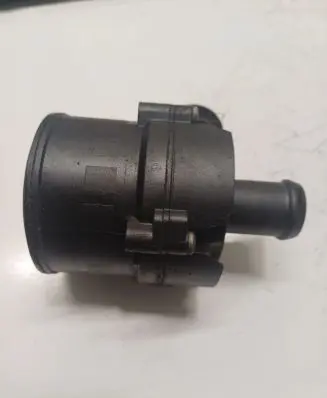 Volkswagen PASSAT B8 Electric auxiliary coolant/water pump 5G0965567