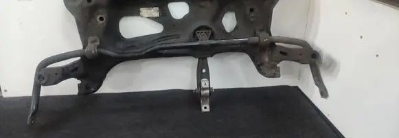 Volkswagen Touran III Front subframe